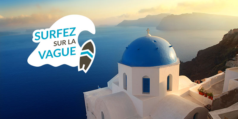 Vue de l'eau depuis Santorin